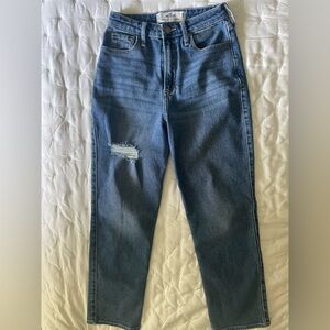 Curvy Ultra High-Rise Vintage Straight.